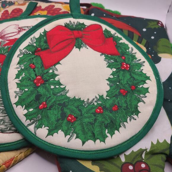 VINTAGE  CHRISTMAS ART  WHITE GREEN COTTON  HOT PAD POTHOLDER - Picture 2 of 10